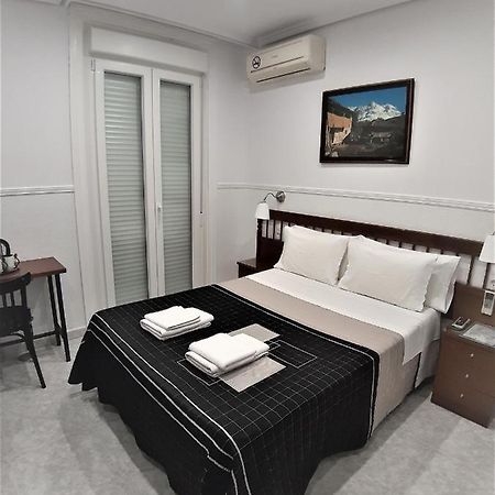 Hostal Dulcinea Madrid Eksteriør billede