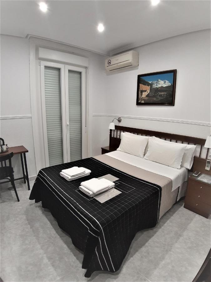 Hostal Dulcinea Madrid Eksteriør billede