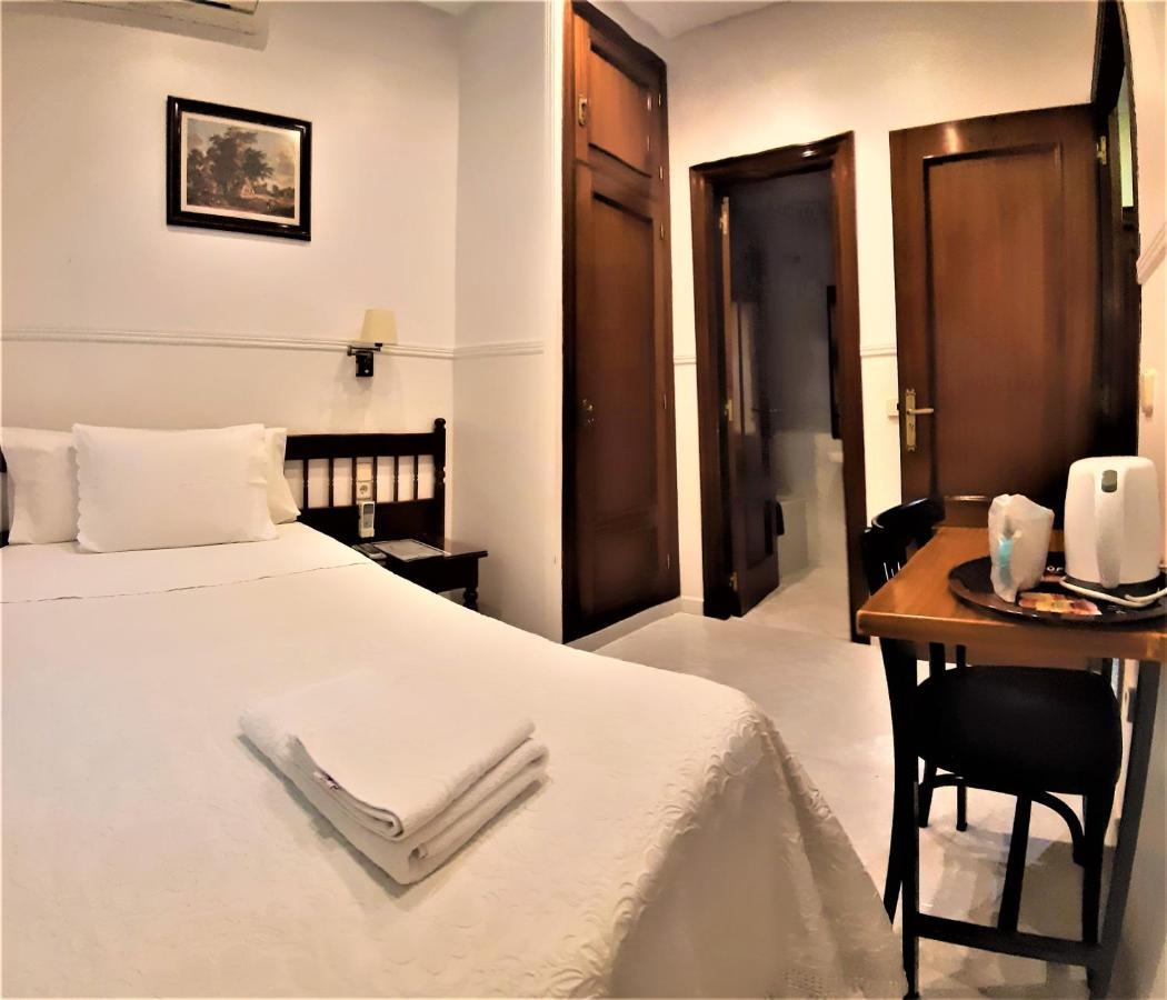 Hostal Dulcinea Madrid Eksteriør billede