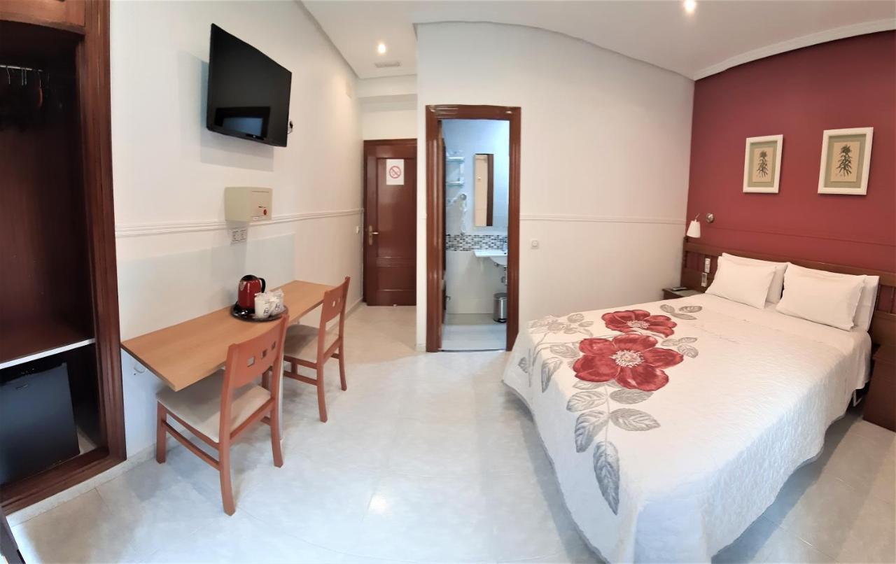 Hostal Dulcinea Madrid Eksteriør billede