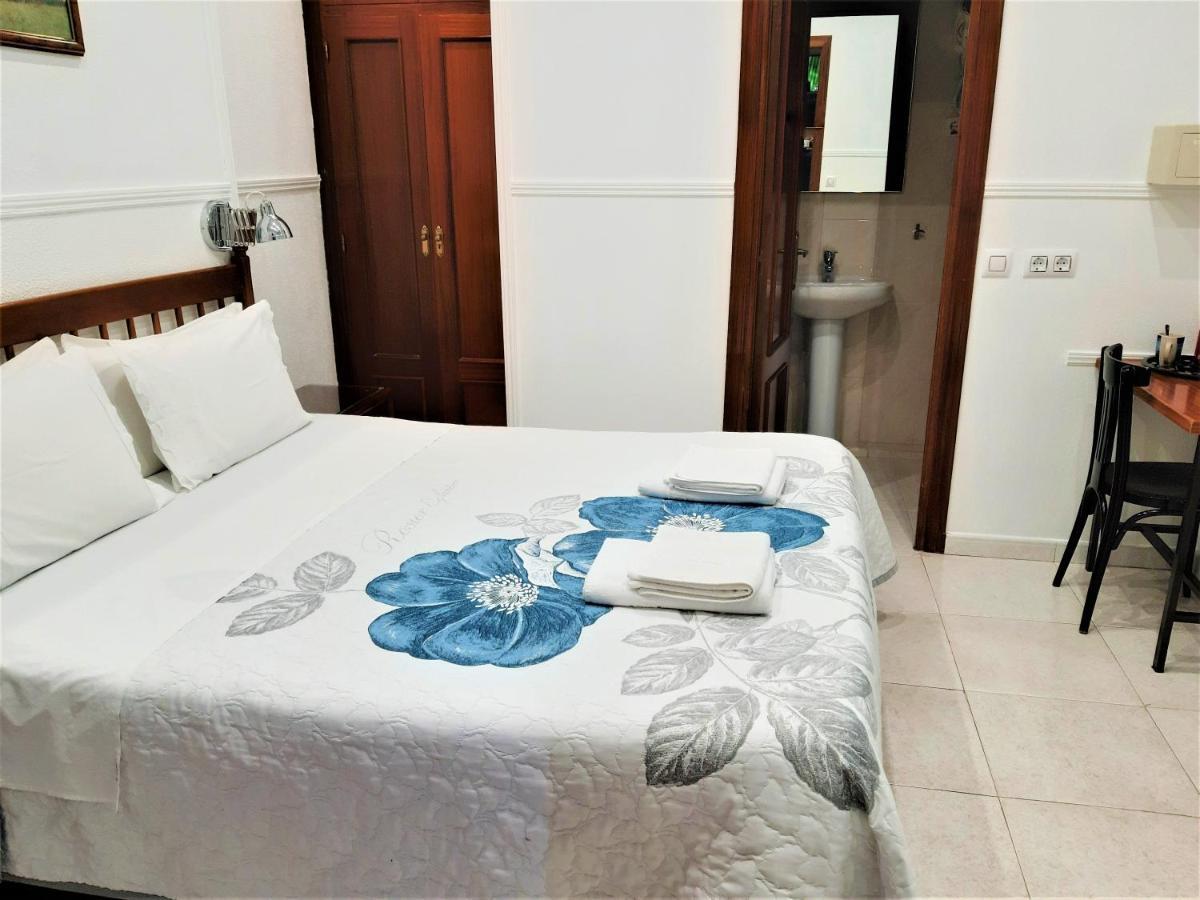 Hostal Dulcinea Madrid Eksteriør billede